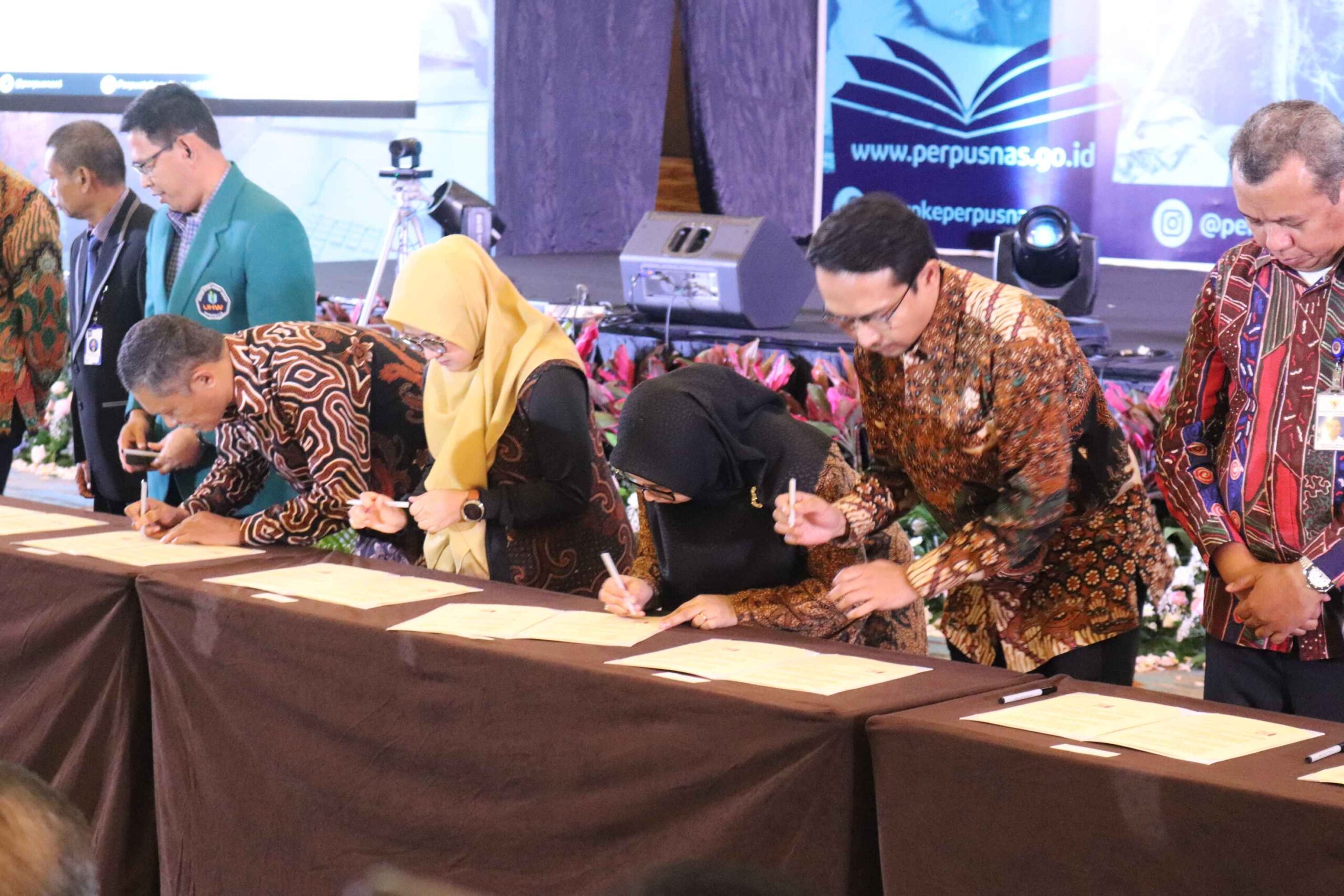 Penandantangan Nota Kesepahaman STIF SYENTRA &Perpustakan Nasional 2023
